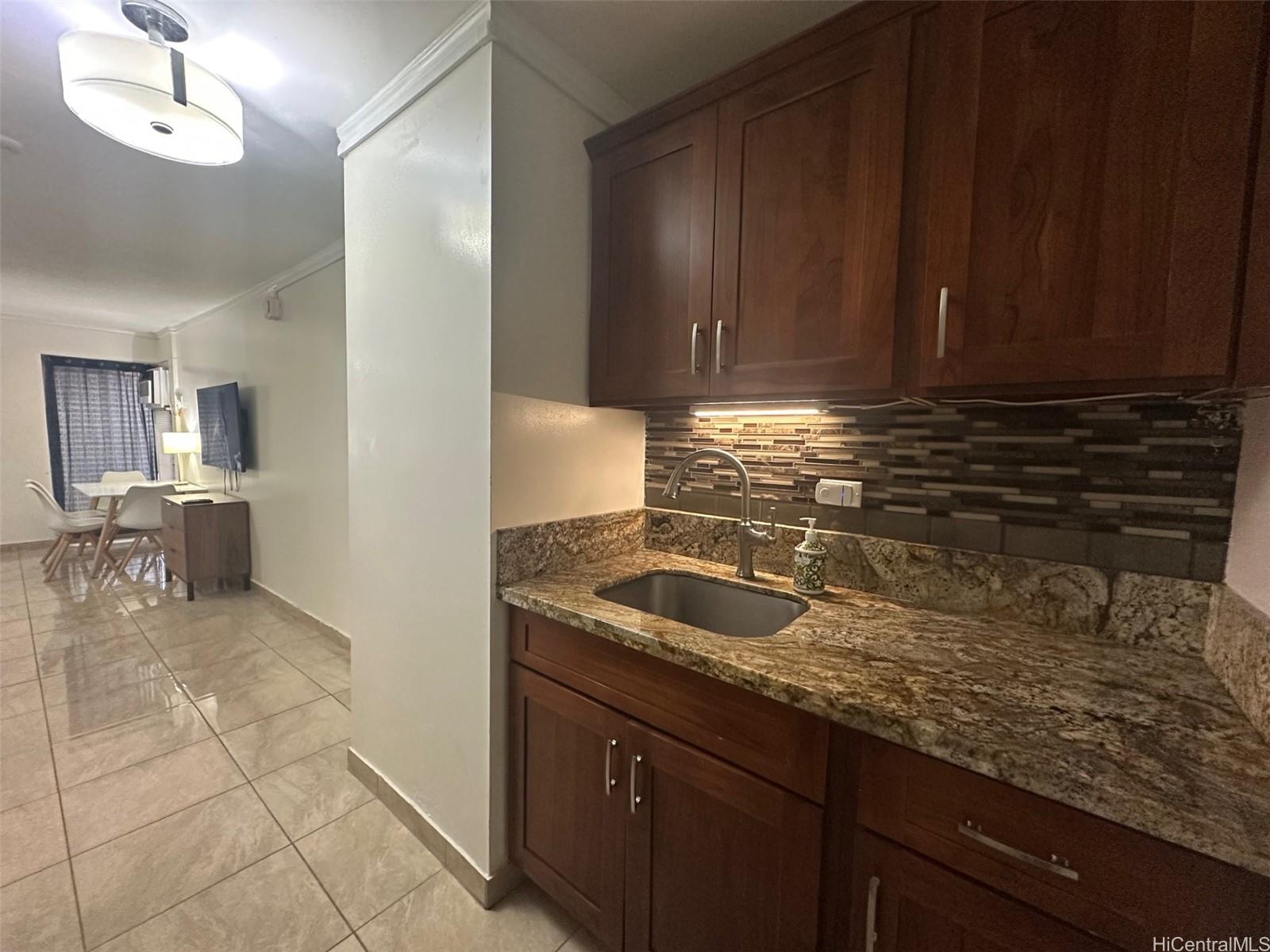 2465 Kuhio At Waikiki condo # 304, Honolulu, Hawaii - photo 14 of 25