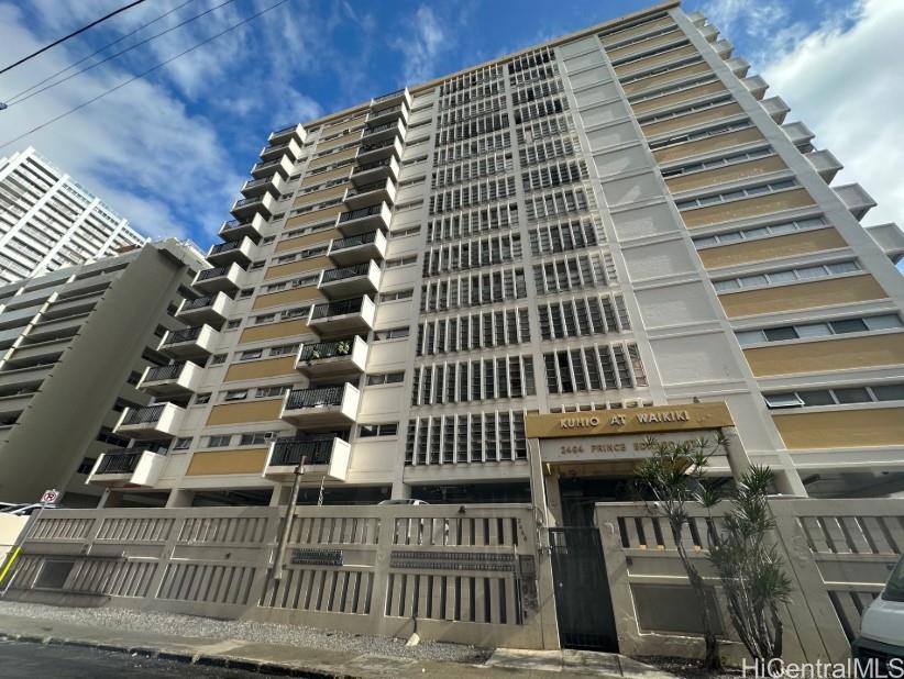 2465 Kuhio At Waikiki condo # 304, Honolulu, Hawaii - photo 21 of 25