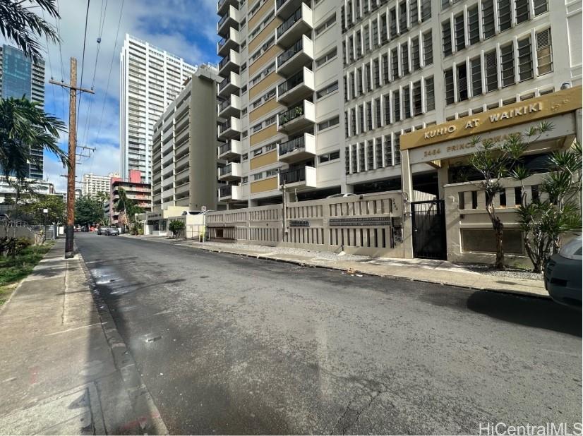 2465 Kuhio At Waikiki condo # 304, Honolulu, Hawaii - photo 23 of 25