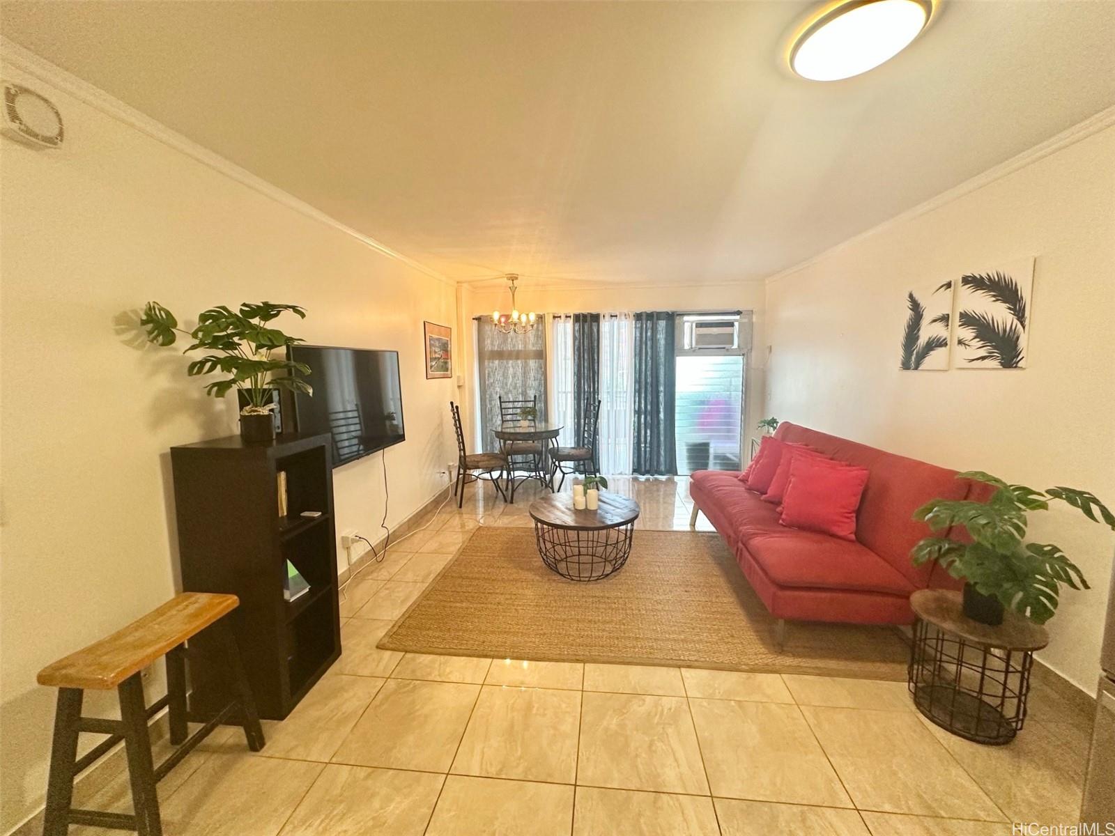 2465 Kuhio At Waikiki condo # 304, Honolulu, Hawaii - photo 4 of 25