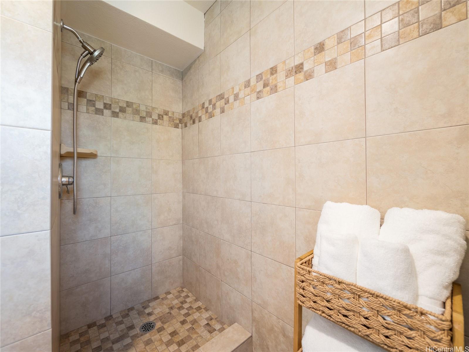 2465 Kuhio At Waikiki condo # 410, Honolulu, Hawaii - photo 19 of 21