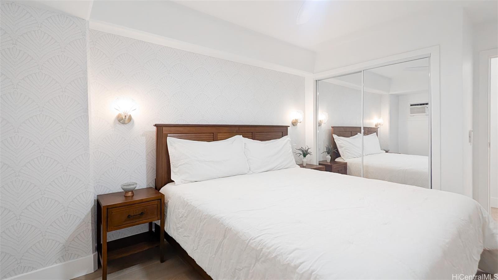 2465 Kuhio At Waikiki condo # 506, Honolulu, Hawaii - photo 18 of 24