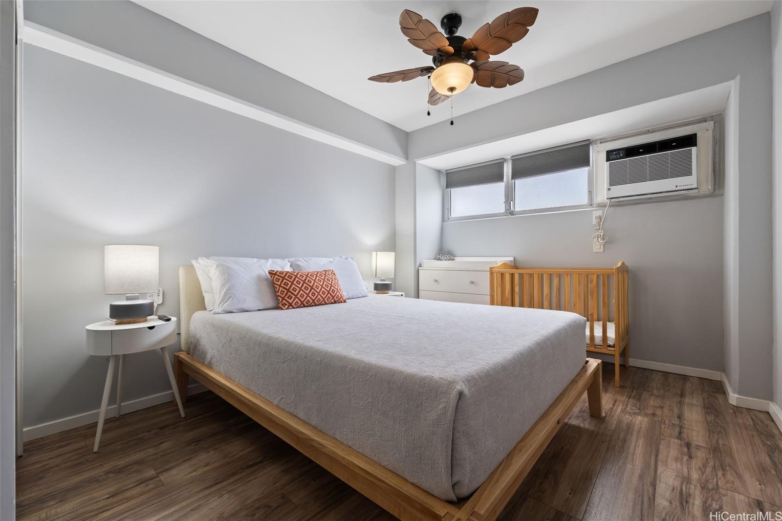 2465 Kuhio At Waikiki condo # 710, Honolulu, Hawaii - photo 13 of 25