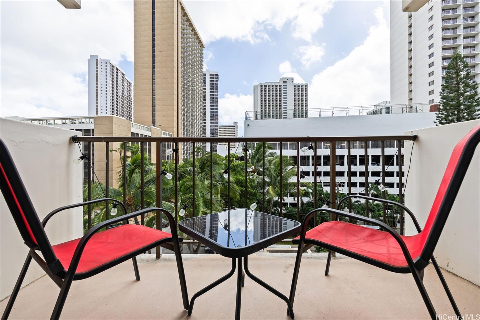 2465 Kuhio At Waikiki condo # 710, Honolulu, Hawaii - photo 20 of 25