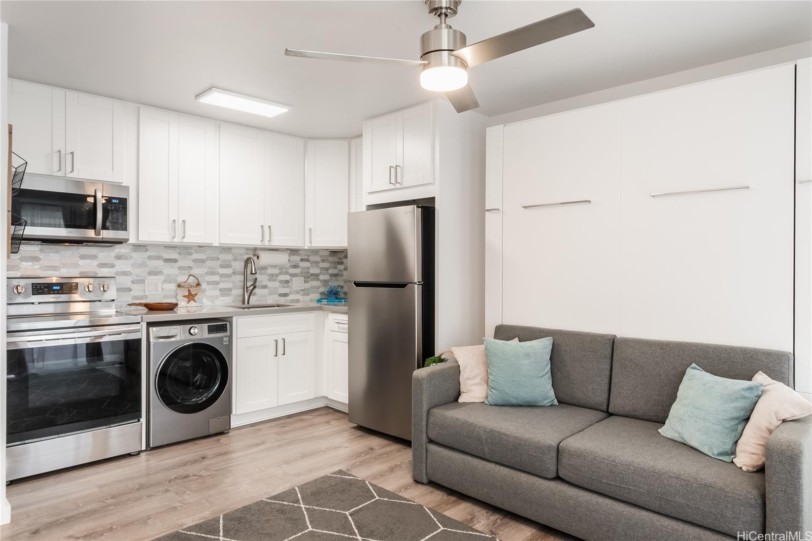 Niihau Apts Inc condo # 303, Honolulu, Hawaii - photo 3 of 18