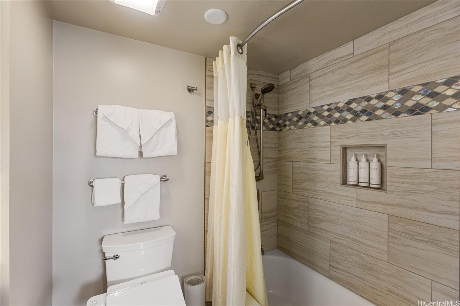 Waikiki Beach Tower condo # 2801, Honolulu, Hawaii - photo 13 of 22