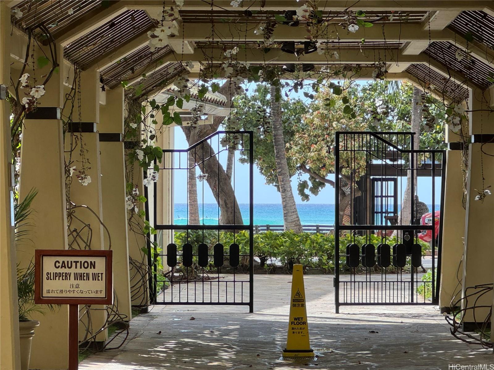 Waikiki Beach Tower condo # 504, Honolulu, Hawaii - photo 23 of 24