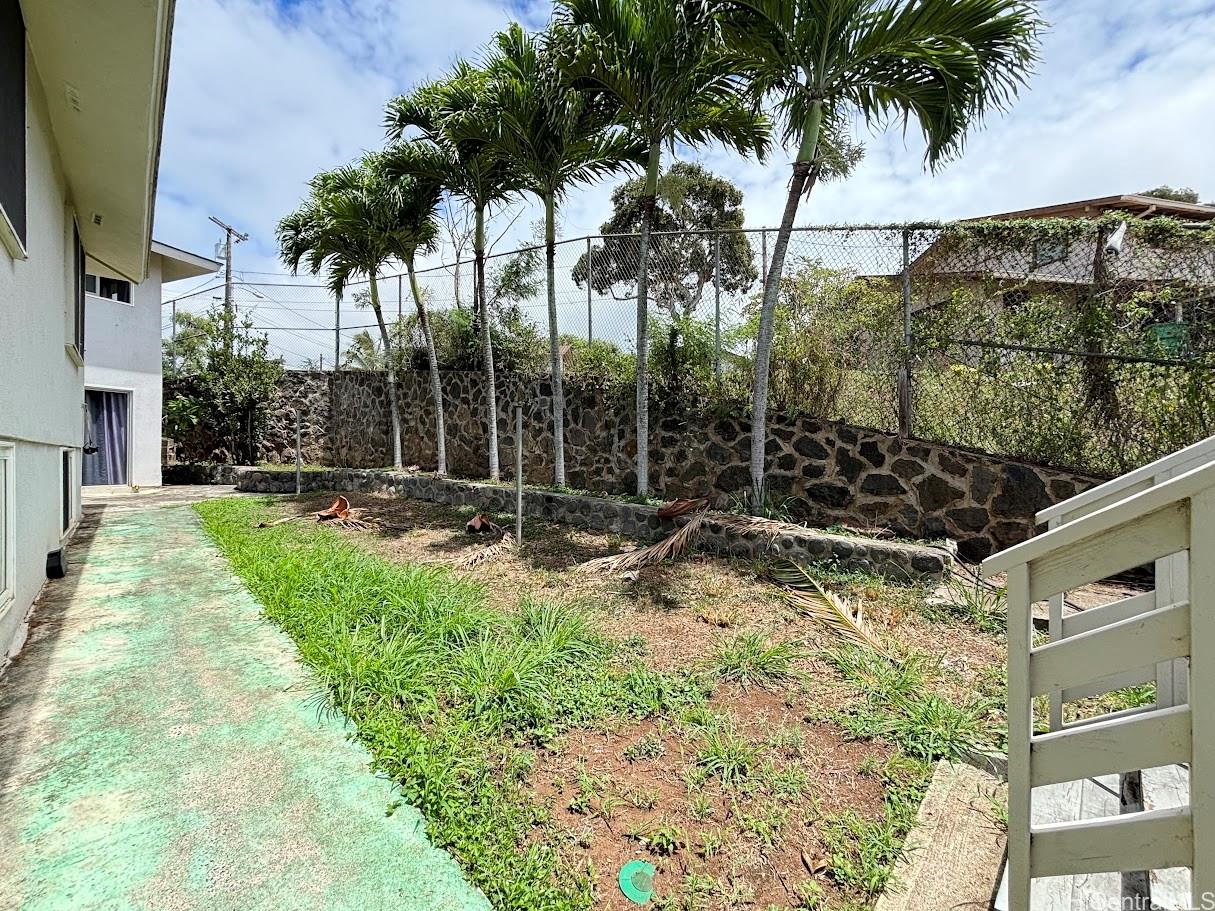 2470  School Street Kalihi-lower, Honolulu home - photo 20 of 20