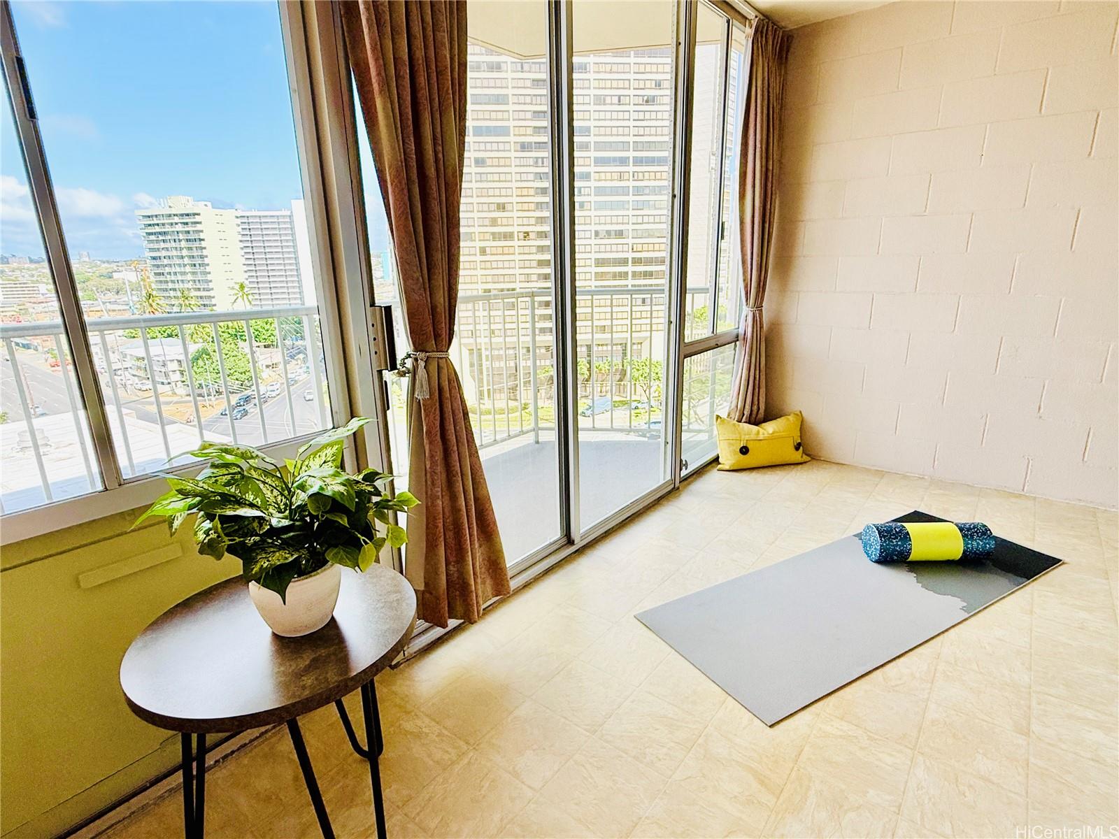 Kapiolani Royale condo # 1104, Honolulu, Hawaii - photo 3 of 25
