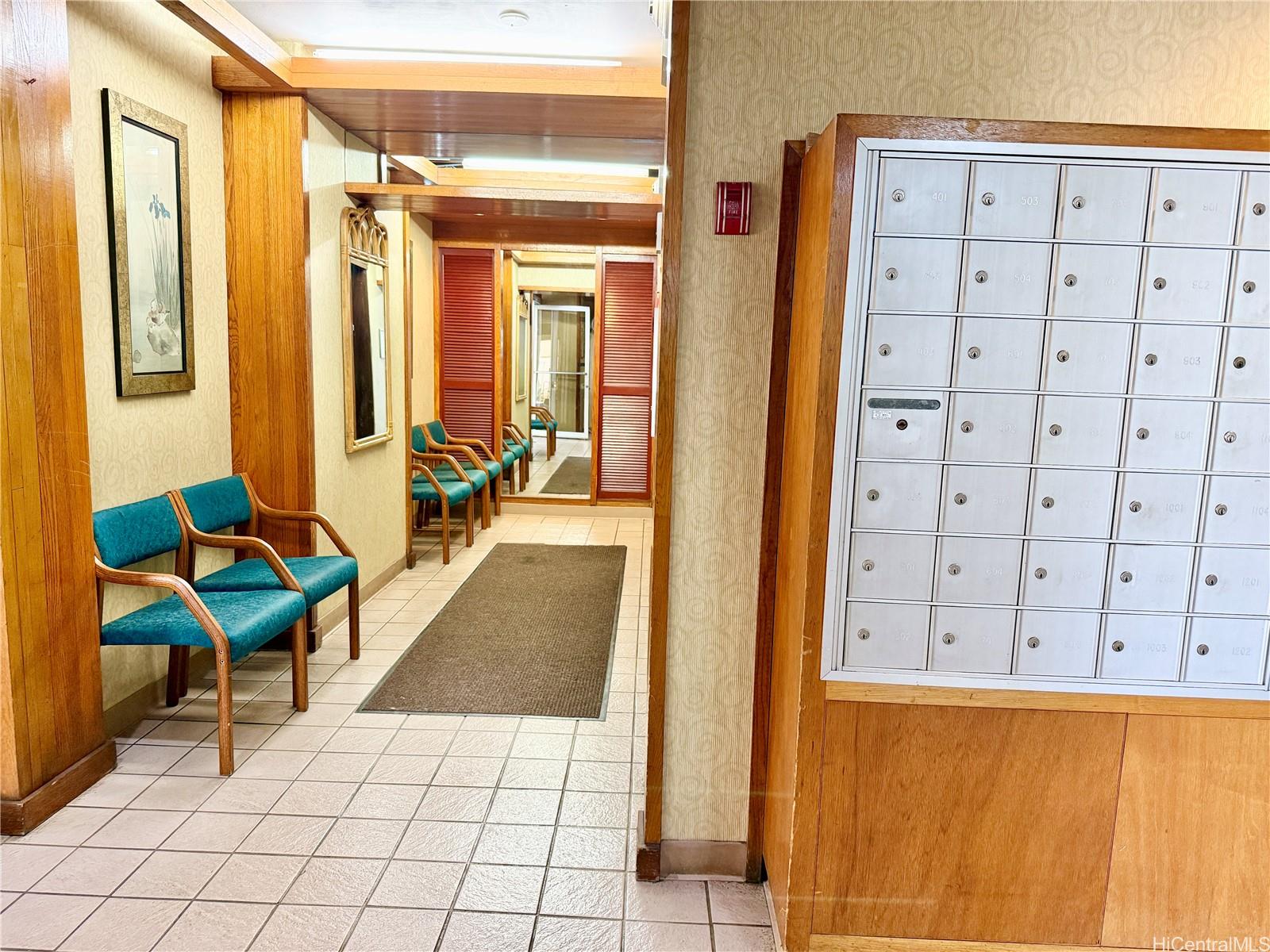 Kapiolani Royale condo # 1104, Honolulu, Hawaii - photo 23 of 25