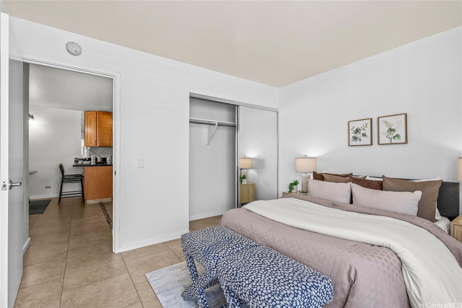 Kapiolani Royale condo # 1503, Honolulu, Hawaii - photo 10 of 25