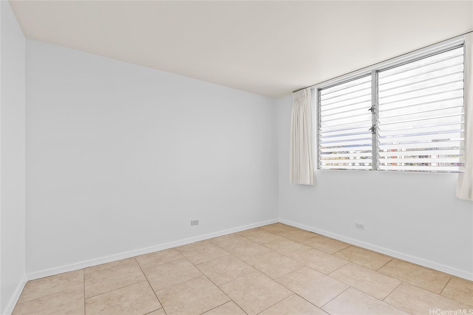 2474 Kapiolani Blvd Honolulu - Rental - photo 13 of 25