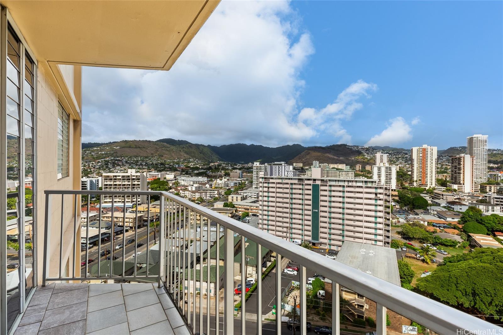 2474 Kapiolani Blvd Honolulu - Rental - photo 15 of 25
