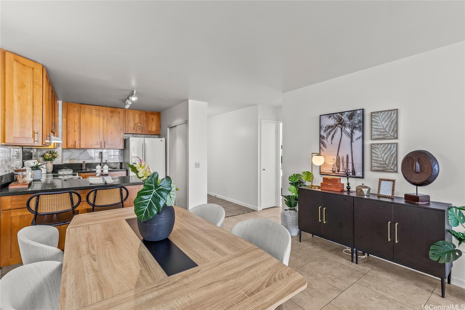 2474 Kapiolani Blvd Honolulu - Rental - photo 8 of 25