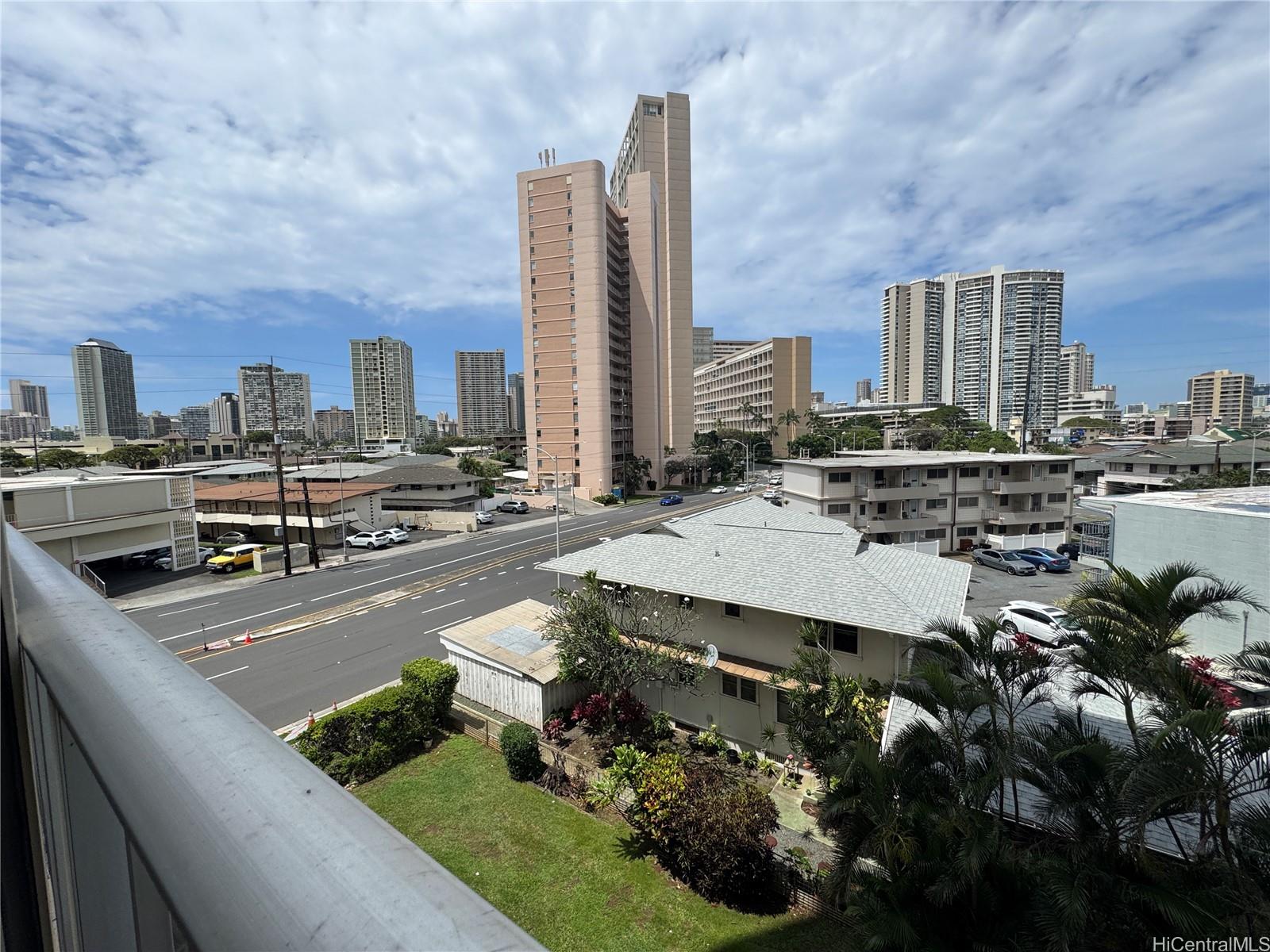 2474 Kapiolani Blvd Honolulu - Rental - photo 12 of 16