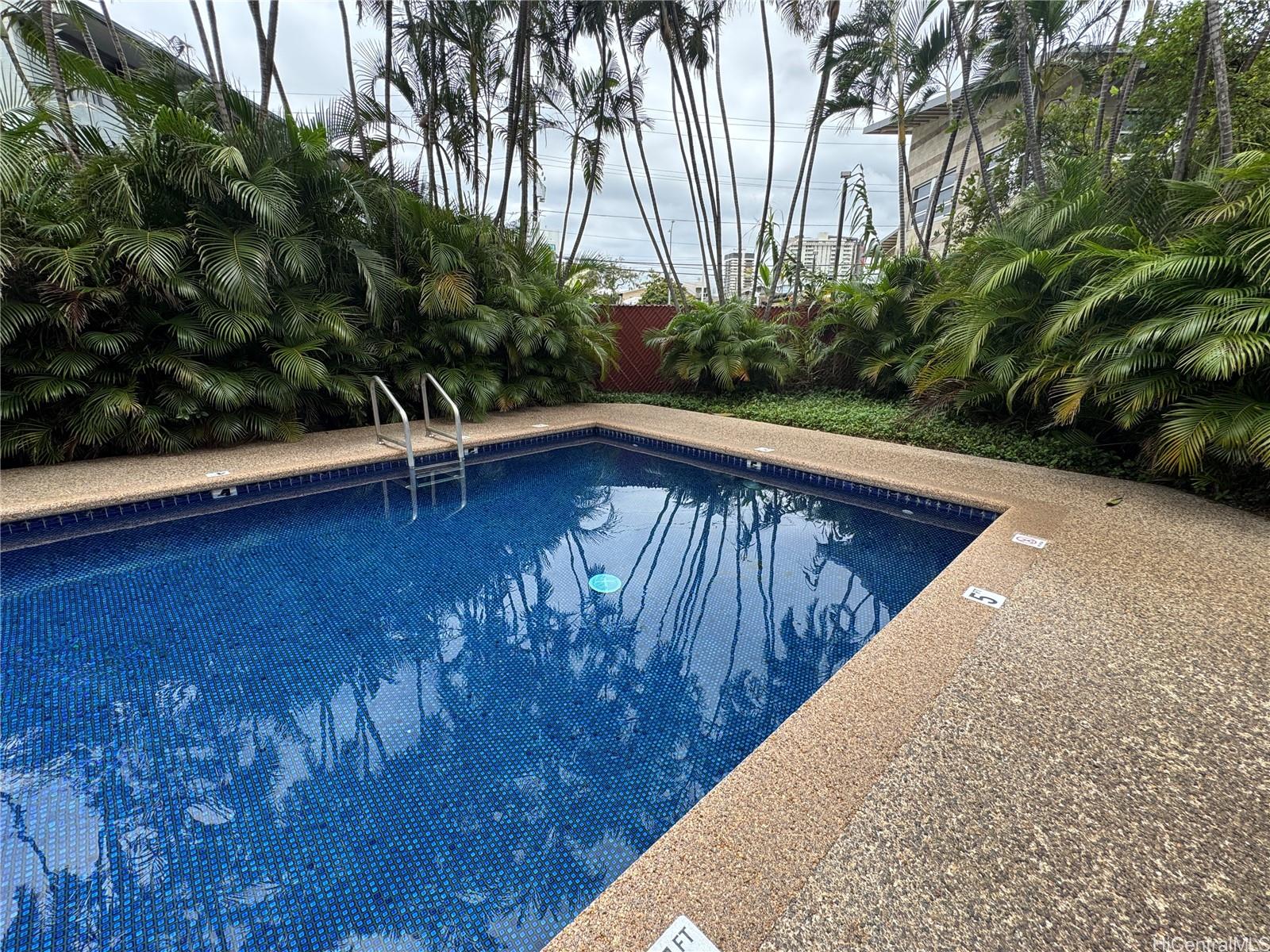 2474 Kapiolani Blvd Honolulu - Rental - photo 14 of 16