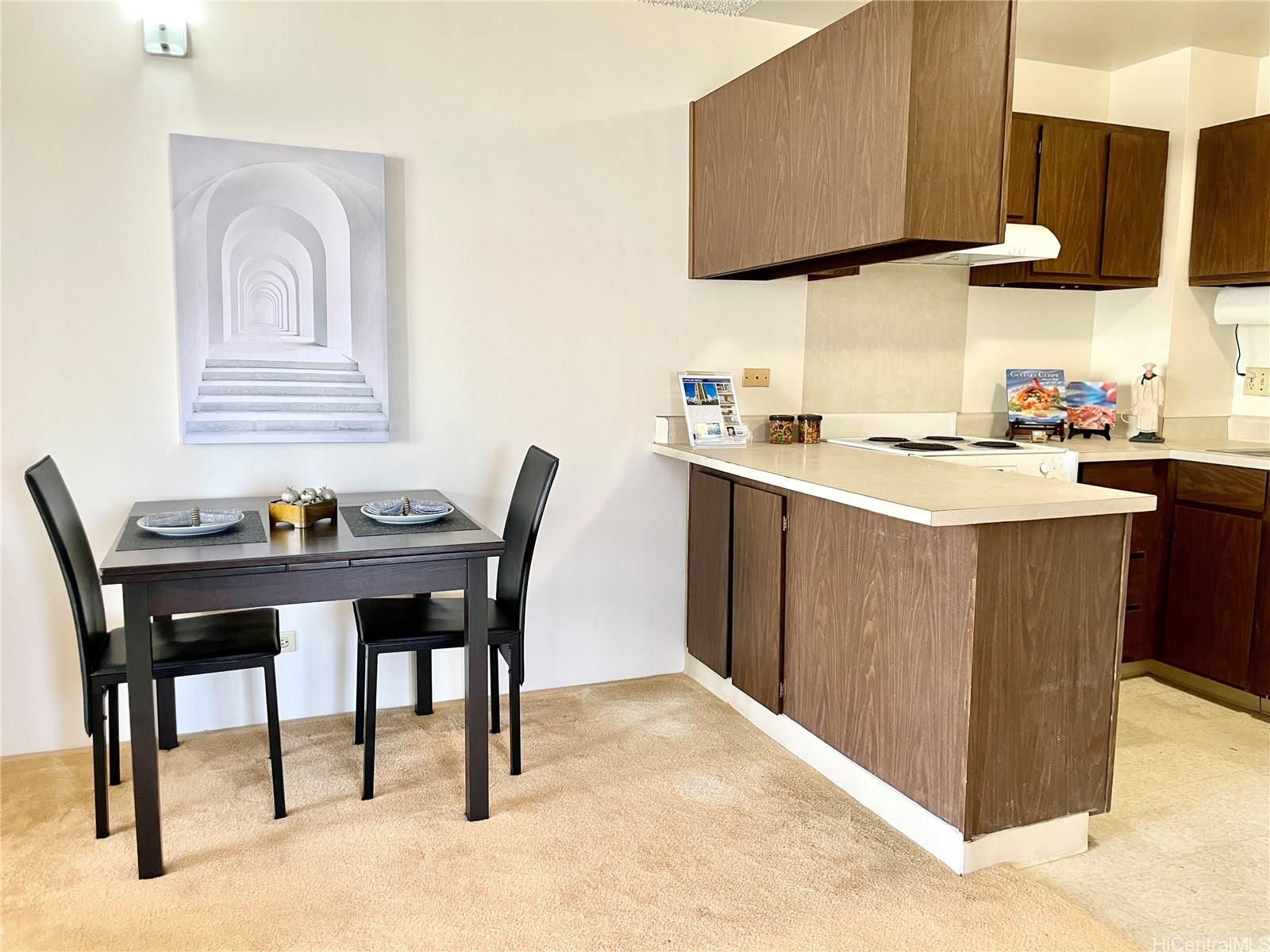 Kapiolani Royale condo # 503, Honolulu, Hawaii - photo 3 of 15