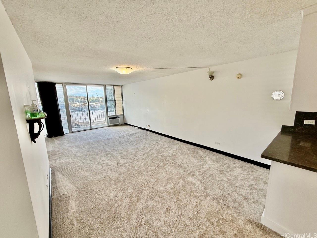 2474 Kapiolani Blvd Honolulu - Rental - photo 3 of 10