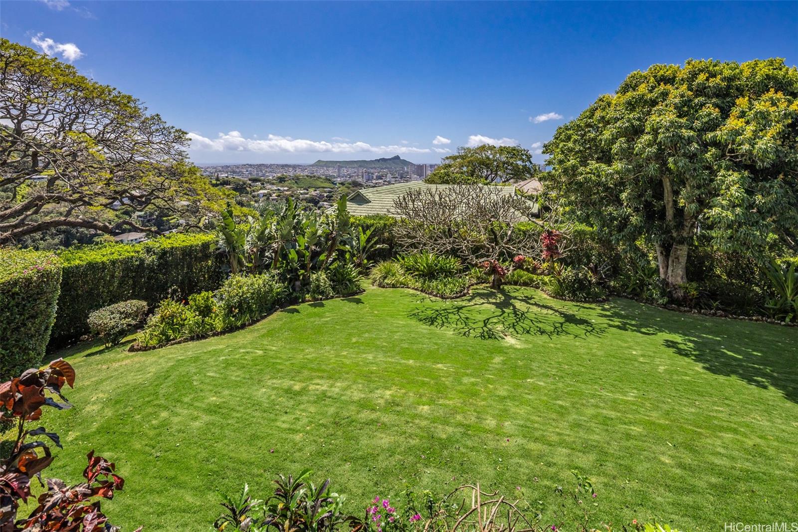 2475  Makiki Hts Drive Makiki Heights, Honolulu home - photo 8 of 25
