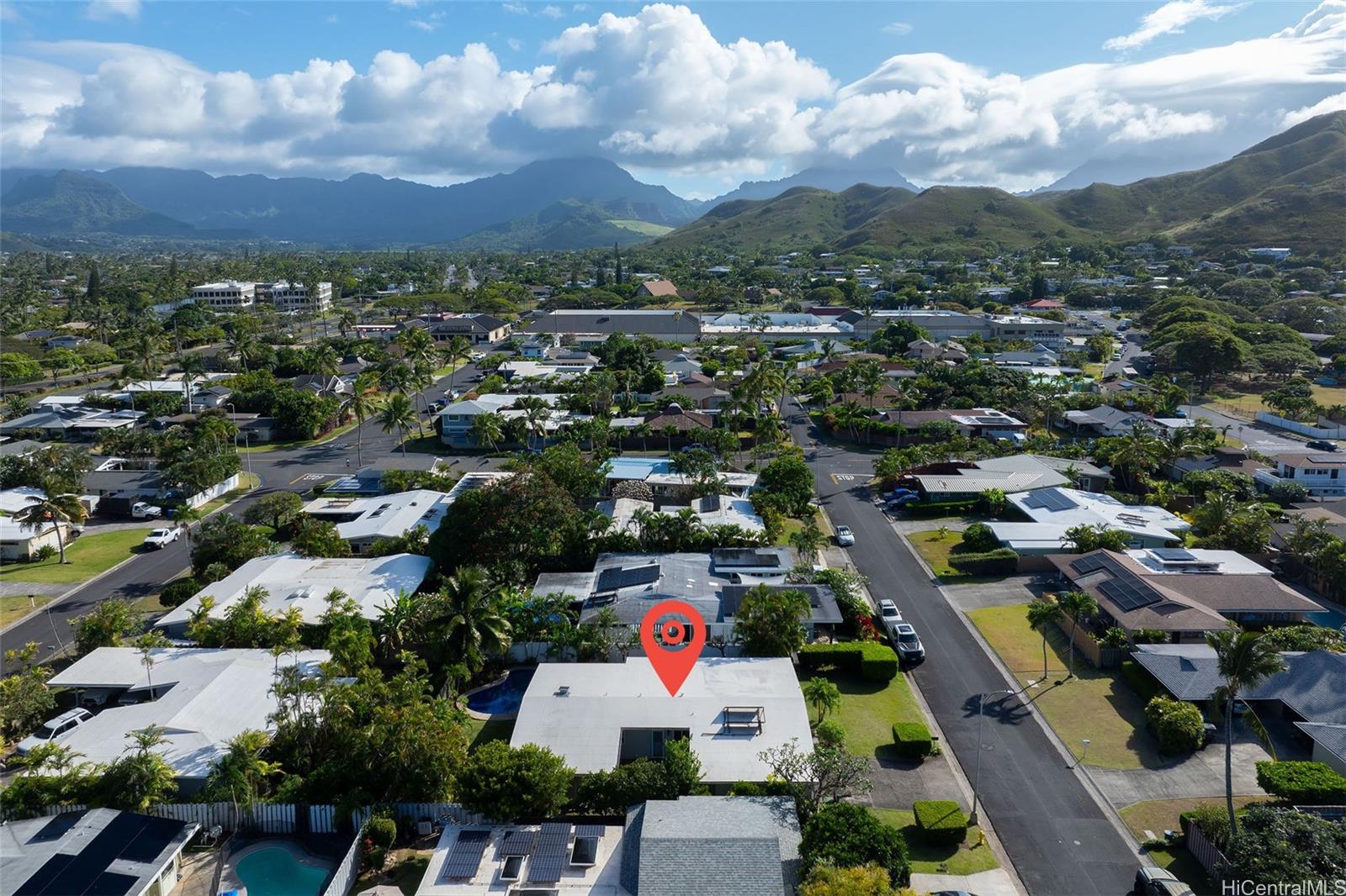 248  Aikane Street Aikahi Park, Kailua home - photo 4 of 24