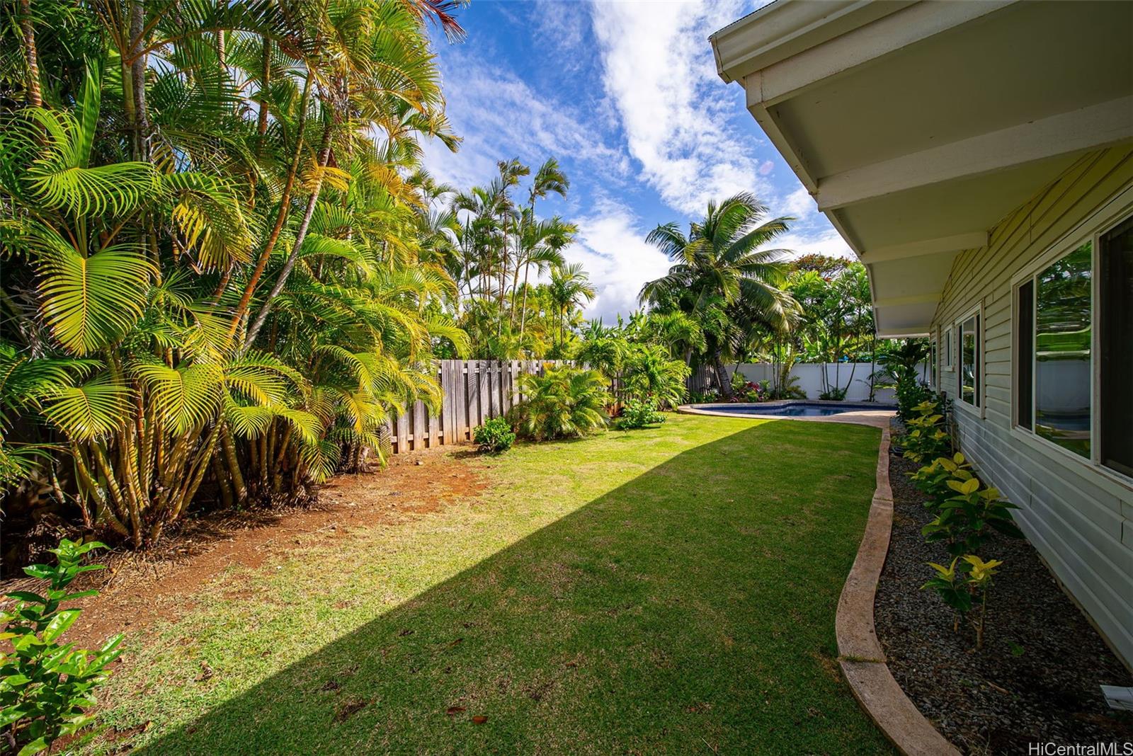 248  Aikane Street Aikahi Park, Kailua home - photo 10 of 24