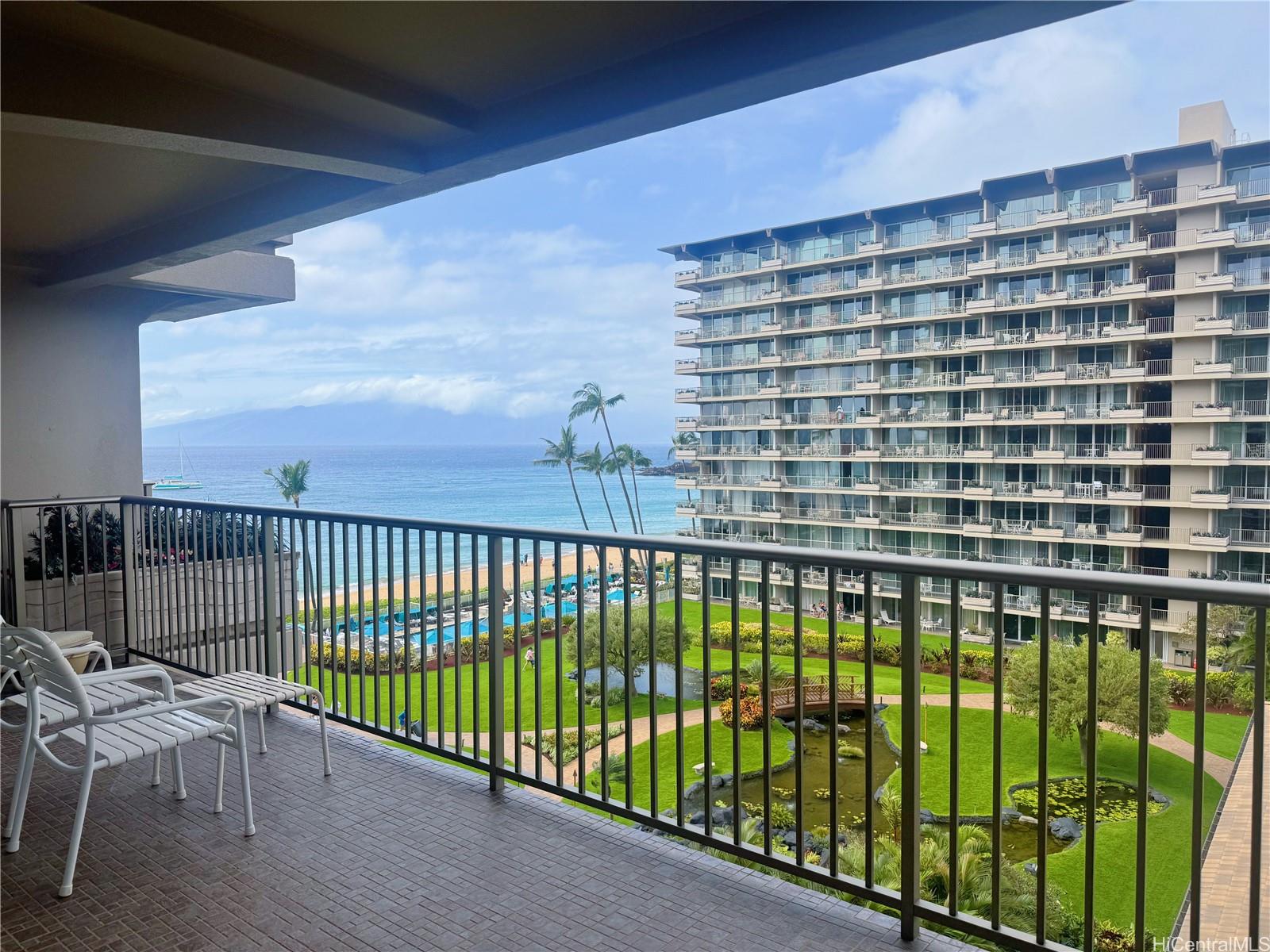 Whaler on Kaanapali Beach condo # 670, Lahaina, Hawaii - photo 5 of 22
