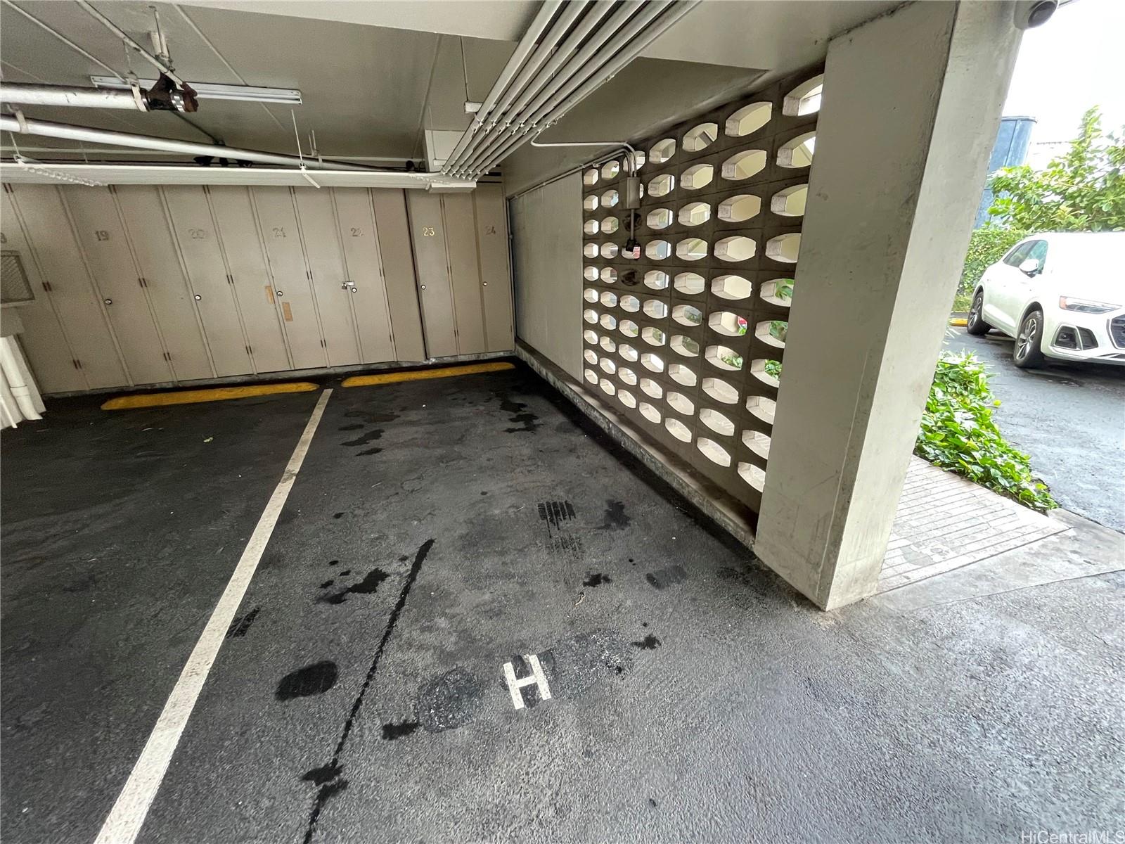 Iolani condo # 604, Honolulu, Hawaii - photo 19 of 23