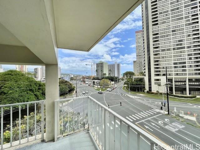 Iolani condo # 604, Honolulu, Hawaii - photo 8 of 23