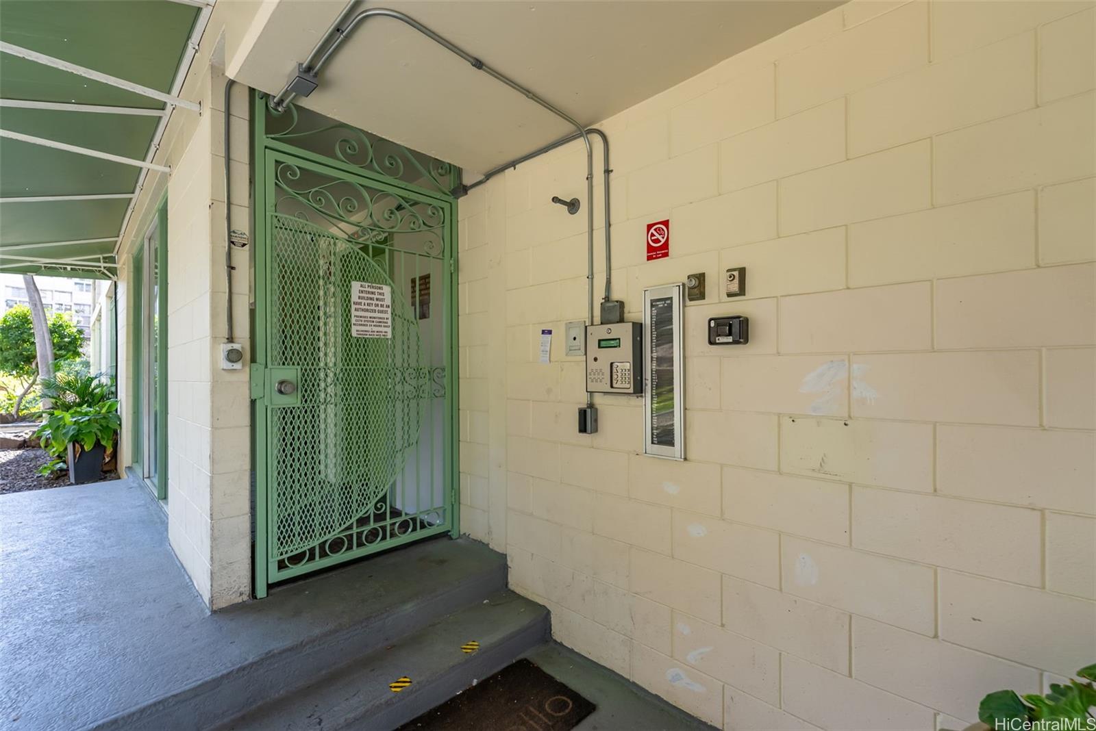 Pacific Islander condo # 402, Honolulu, Hawaii - photo 21 of 25