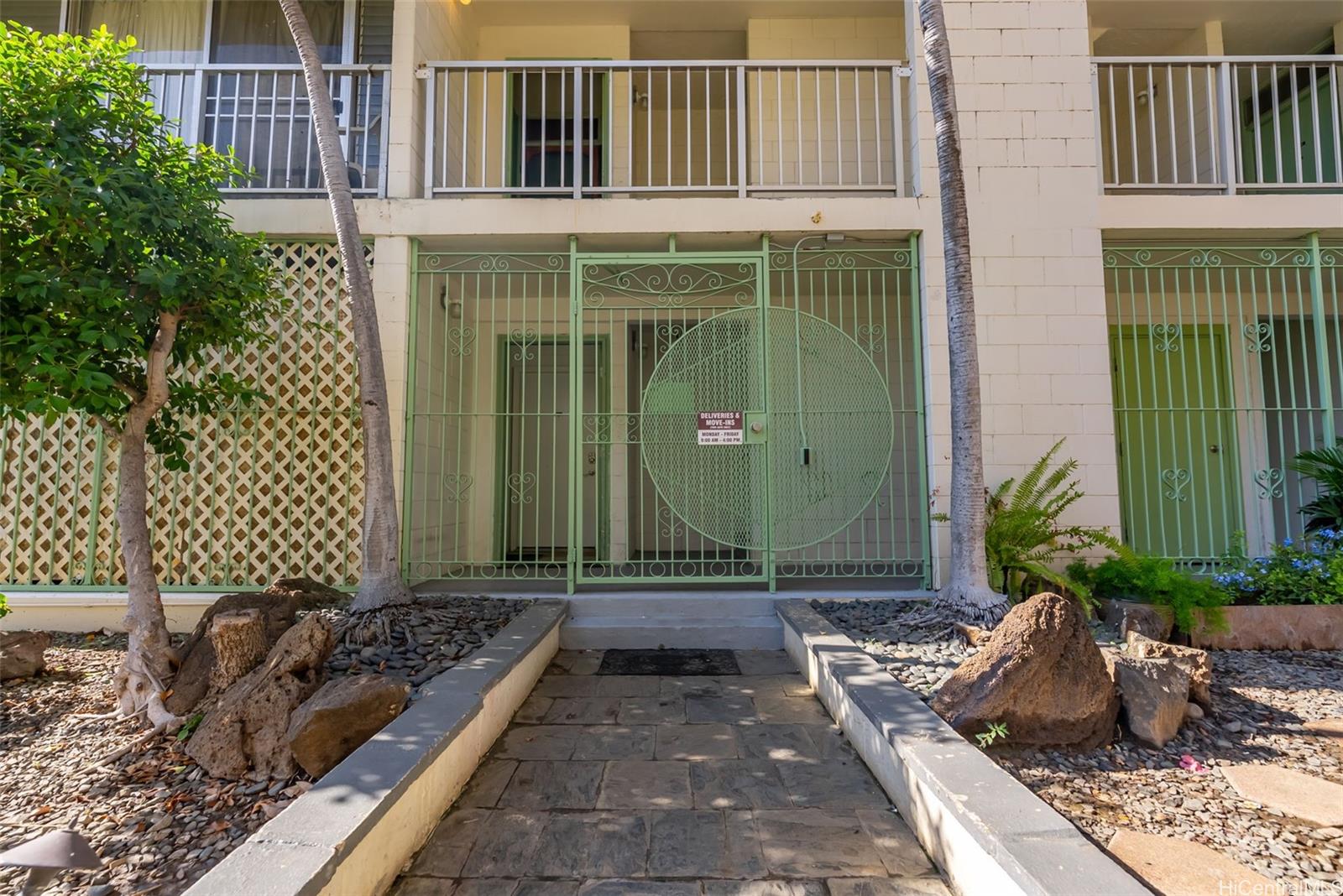 Pacific Islander condo # 402, Honolulu, Hawaii - photo 22 of 25