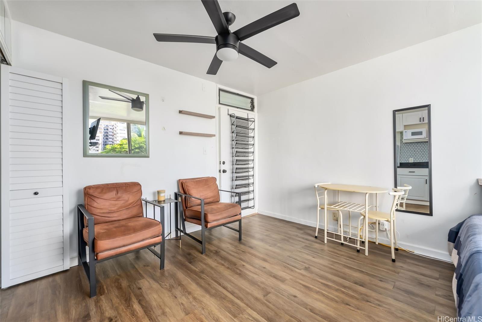 Pacific Islander condo # 402, Honolulu, Hawaii - photo 8 of 25