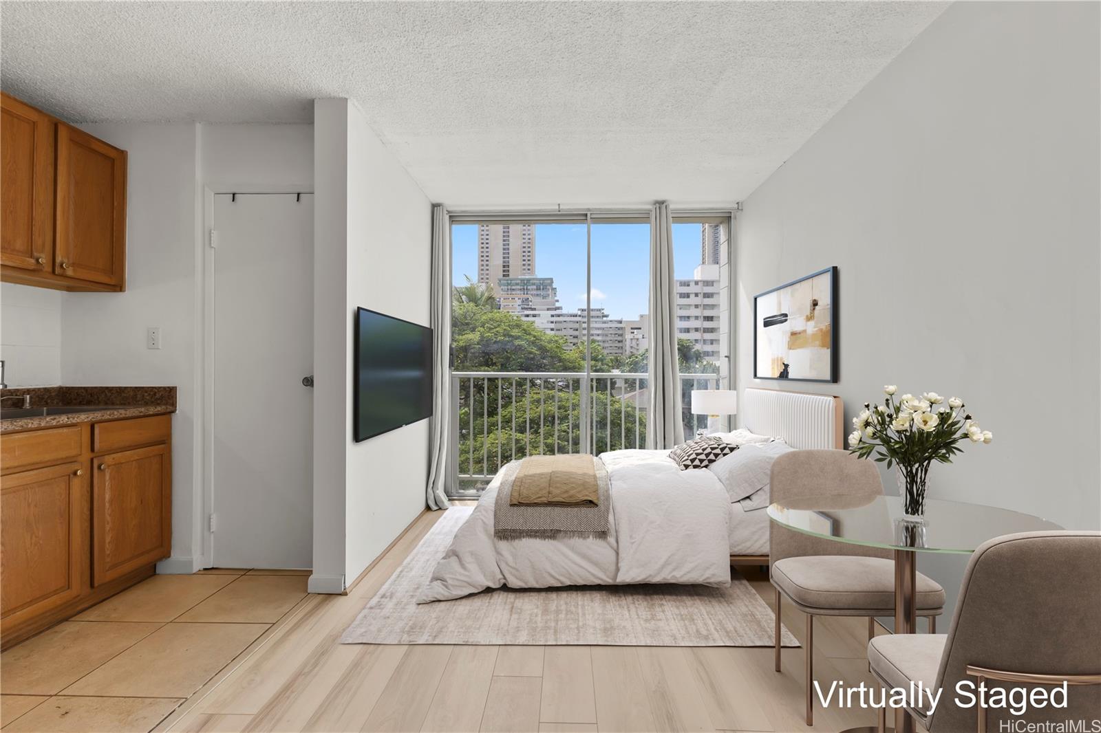 Pacific Islander condo # 403, Honolulu, Hawaii - photo 2 of 19