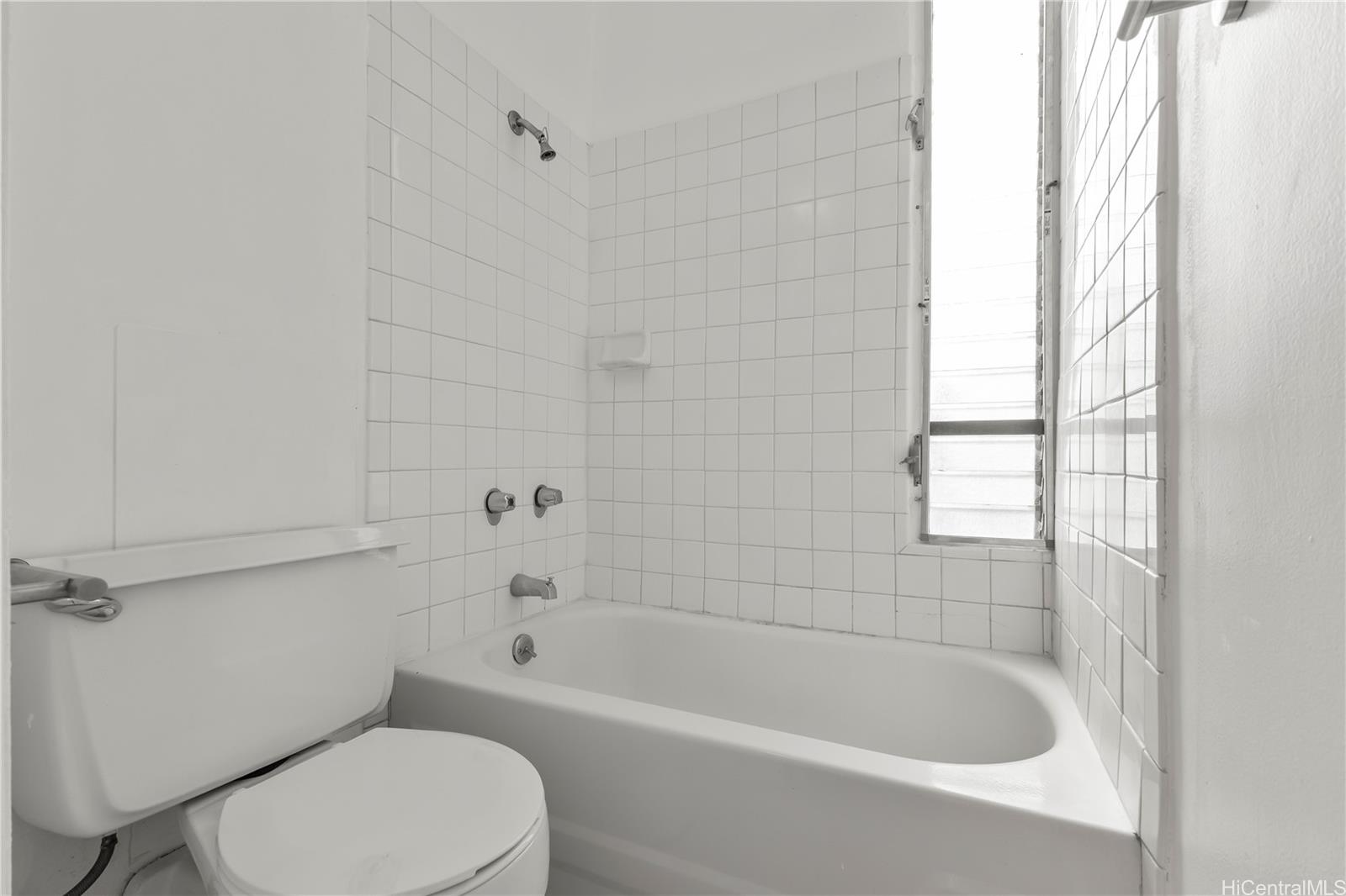 Pacific Islander condo # 403, Honolulu, Hawaii - photo 12 of 19