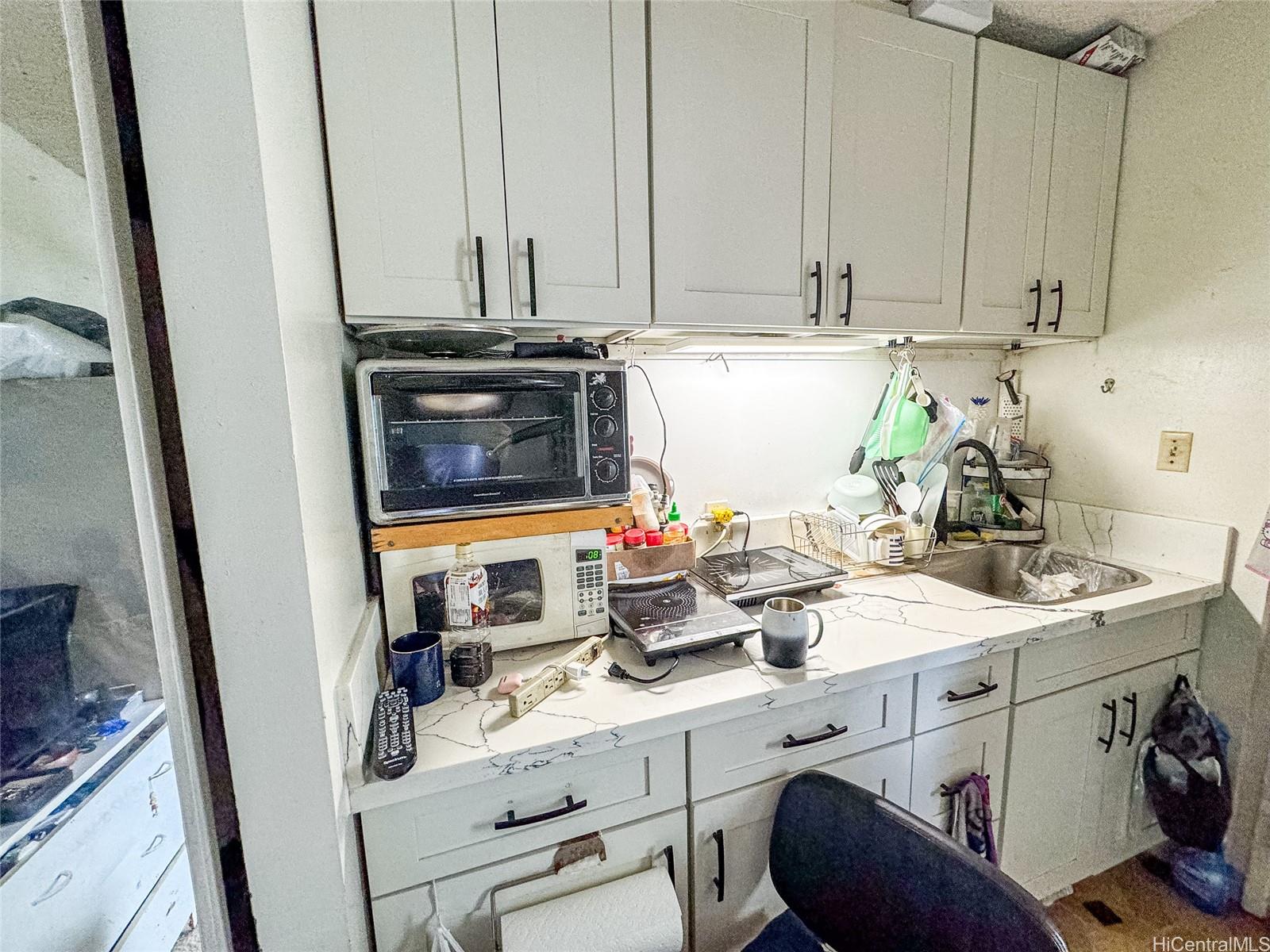 Pacific Islander condo # 701A, Honolulu, Hawaii - photo 5 of 10