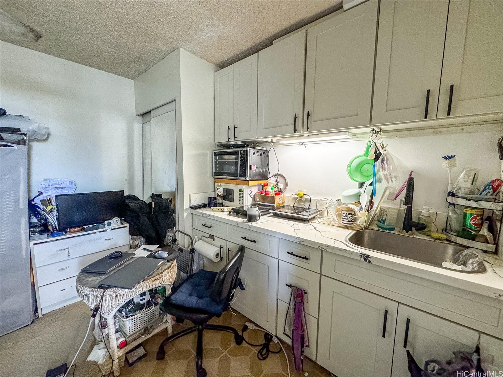 Pacific Islander condo # 701A, Honolulu, Hawaii - photo 6 of 10