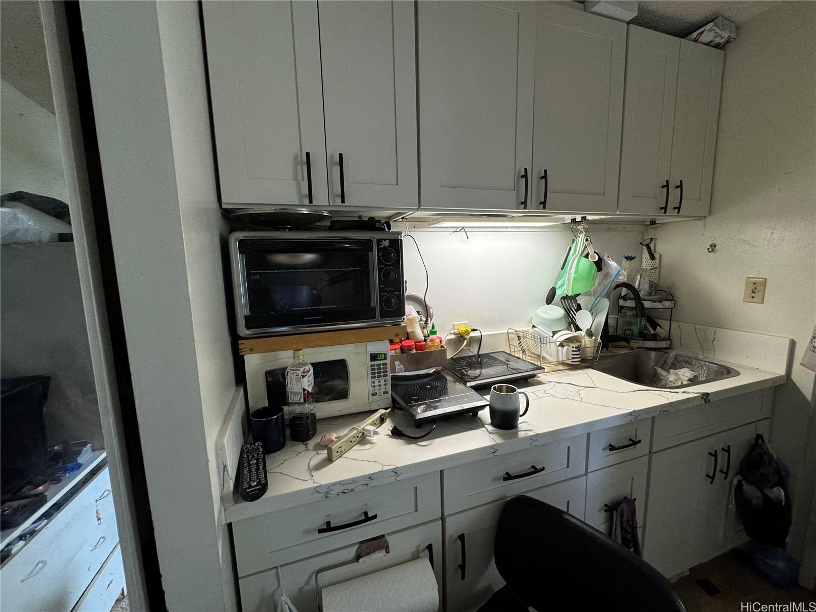 Pacific Islander condo # 701A, Honolulu, Hawaii - photo 4 of 8