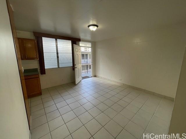 249 Liliuokalani Ave Honolulu - Rental - photo 4 of 9