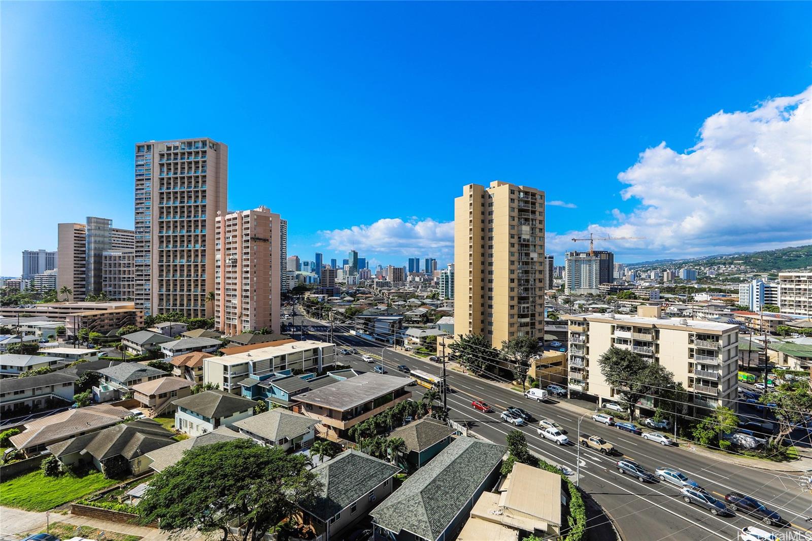 Iolani Court Plaza condo # 1004, Honolulu, Hawaii - photo 16 of 24