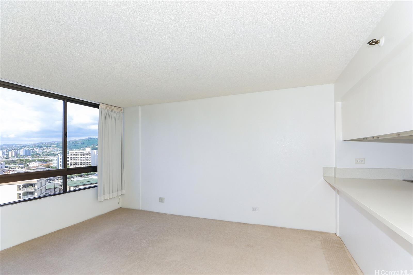 Iolani Court Plaza condo # 1004, Honolulu, Hawaii - photo 4 of 24