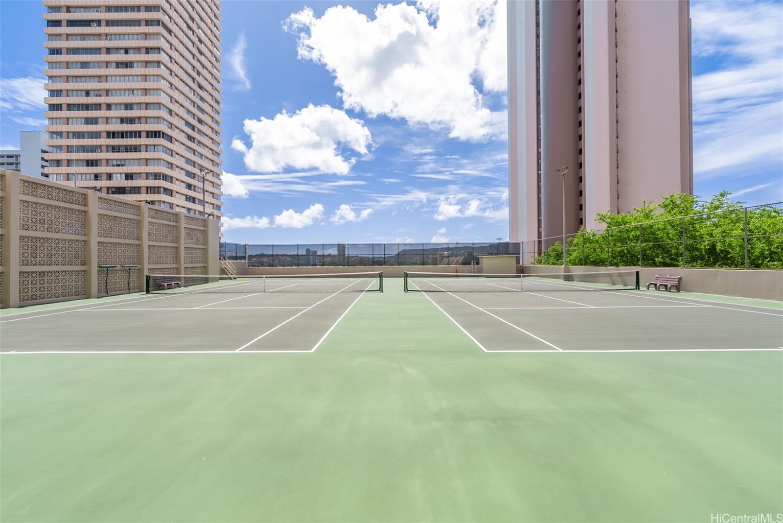 Iolani Court Plaza condo # 1107, Honolulu, Hawaii - photo 16 of 25