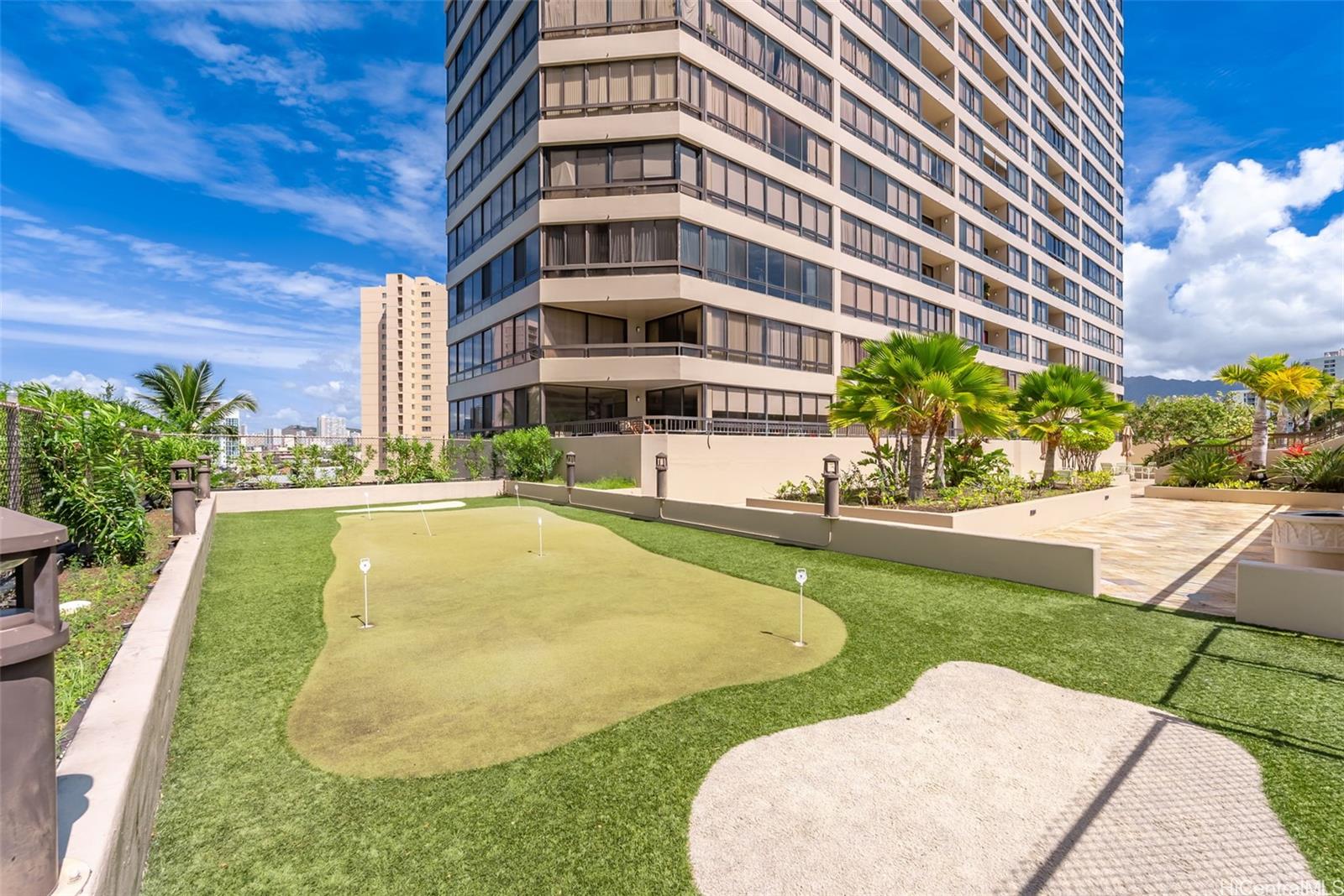 Iolani Court Plaza condo # 1107, Honolulu, Hawaii - photo 20 of 25