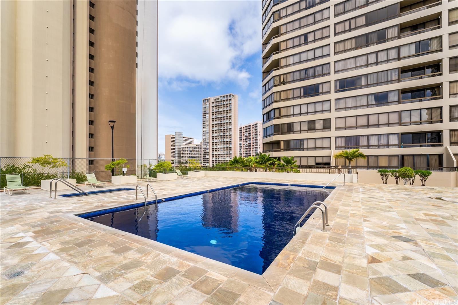 Iolani Court Plaza condo # 1107, Honolulu, Hawaii - photo 15 of 19