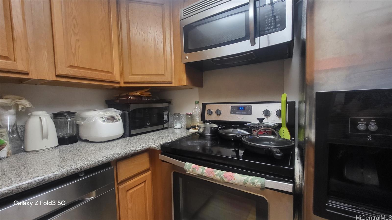 Iolani Court Plaza condo # 1600, Honolulu, Hawaii - photo 10 of 16