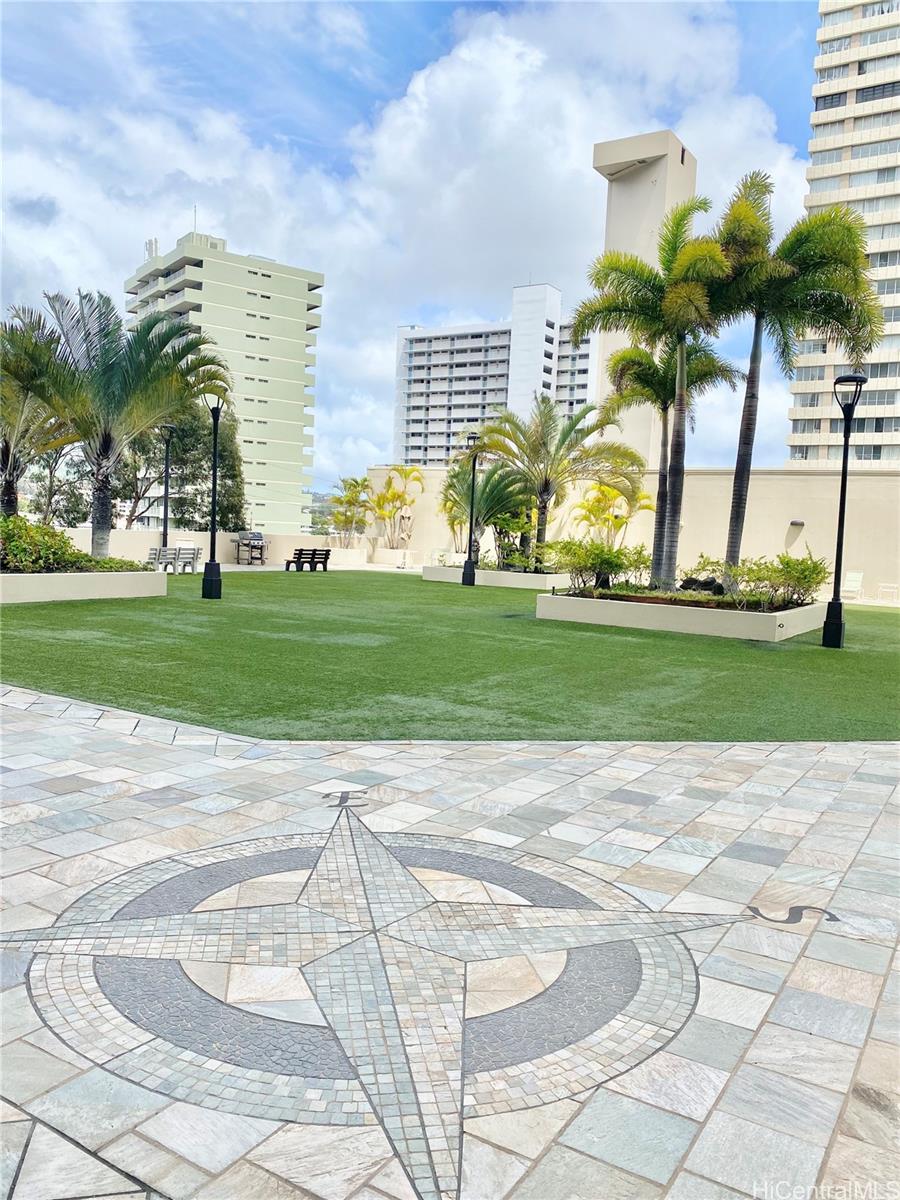 Iolani Court Plaza condo # 1706, Honolulu, Hawaii - photo 12 of 20