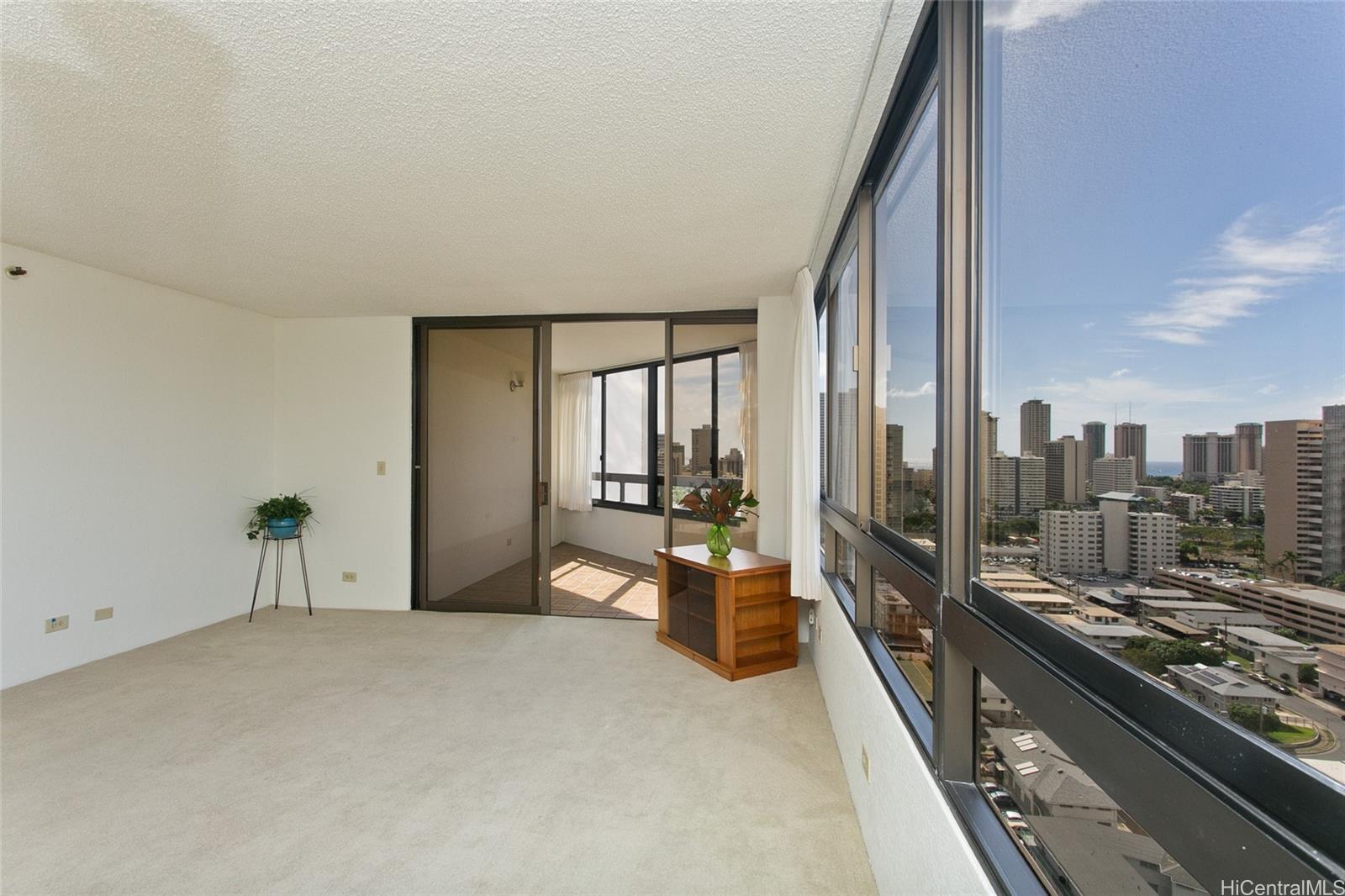 Iolani Court Plaza condo # 2008, Honolulu, Hawaii - photo 3 of 17