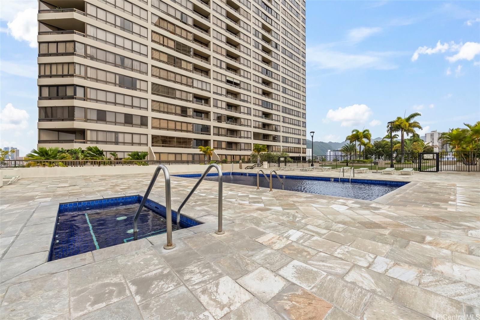 Iolani Court Plaza condo # 2201, Honolulu, Hawaii - photo 19 of 25