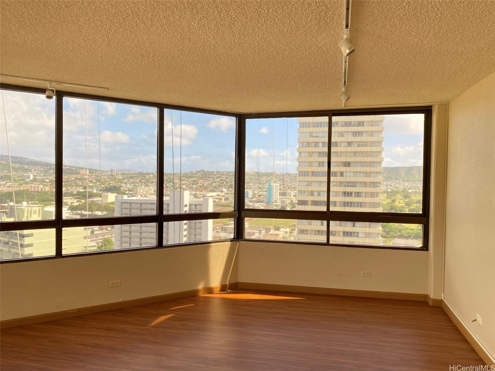 2499 KAPIOLANI Blvd 2401 Honolulu Hawaii Rental IOLANI COURT PLAZA