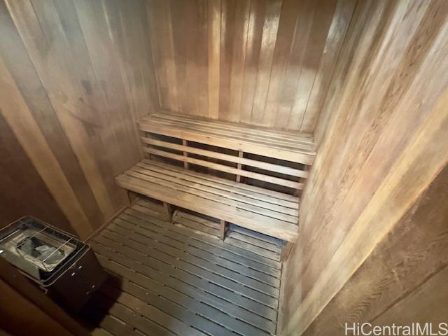 Iolani Court Plaza condo # 2702, Honolulu, Hawaii - photo 12 of 22