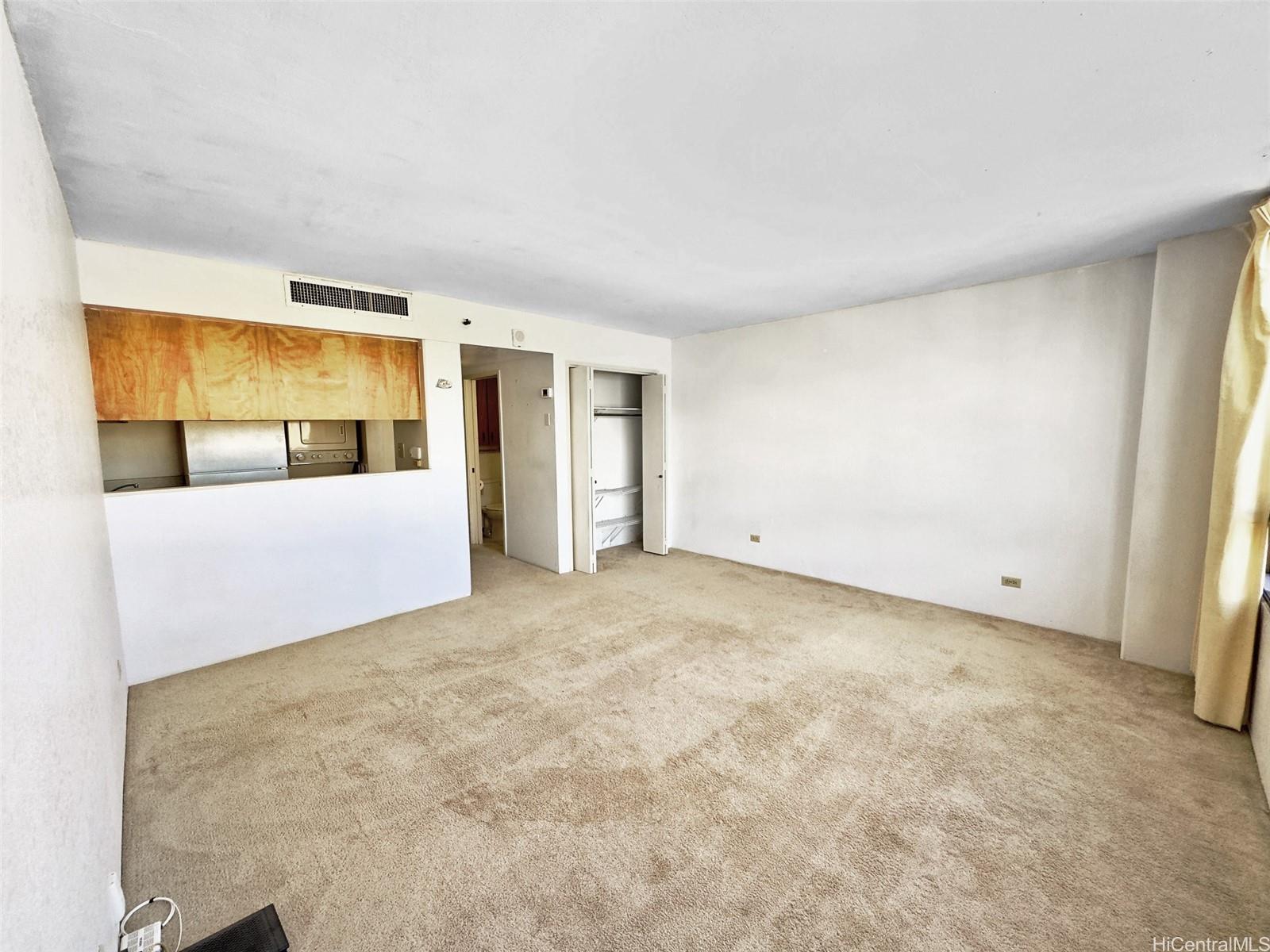 Iolani Court Plaza condo # 2702, Honolulu, Hawaii - photo 15 of 22