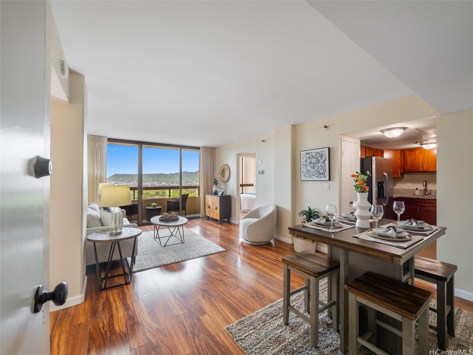 Iolani Court Plaza condo # 2703, Honolulu, Hawaii - photo 8 of 25